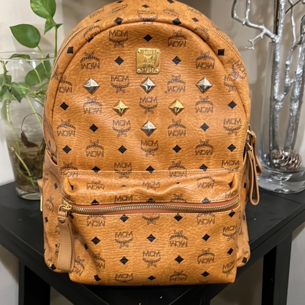 mcm backpack - Picture 3 of 3